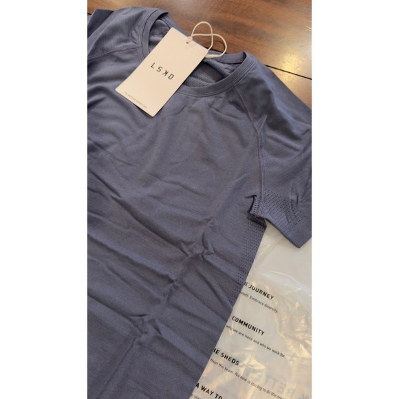 LSKD AeroFLX+ Seamless Tee Night Shadow Workout Shirt Womens Medium NWT NEW - Picture 14 of 16
